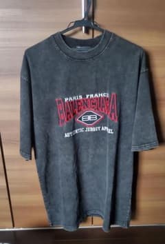 ハミさん専用　バレンシアガ　Tシャツのサムネイル