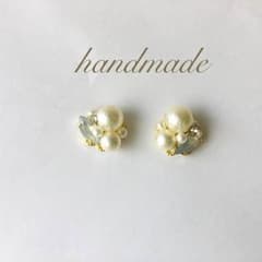 パールピアス(ホワイト)のサムネイル