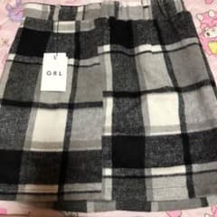 ♡膝上ミニスカート♡のサムネイル