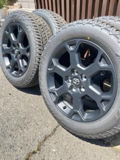 納車前外し！RAV4 オフロードパッケージ2 純正タイヤホイールセット 納車前外し！RAV4 オフロードパッケージ2 純正タイヤホイール