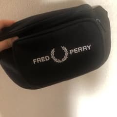 FRED PERRY  ボディーバッグ　黒のサムネイル