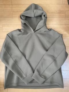 UNIQLO ダンボールパーカー　新品☆のサムネイル