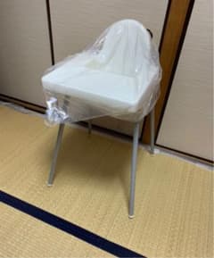 IKEAテーブル付き椅子のサムネイル