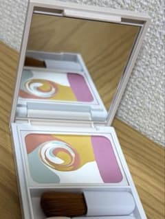 【れな様専用】ポーラ ディエム クルール カラーブレンドパウダーコンシーラーのサムネイル
