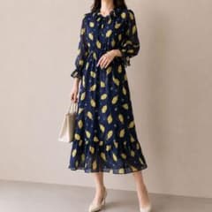 美品 グレースクラス フェザープリント シフォン ロングワンピース
