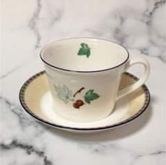 ウェッジウッド  フルーツシンフォニー カップ&ソーサー 未使用のサムネイル