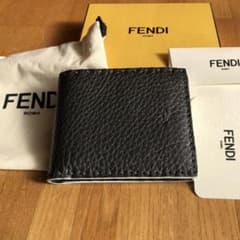 ☆ 美品　フェンデイ　セレリア　コンパクトウオレットのサムネイル
