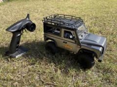 DEERC Land Rover Defender ラジコンカーのサムネイル