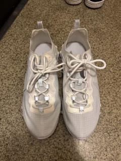 NIKEスニーカーのサムネイル