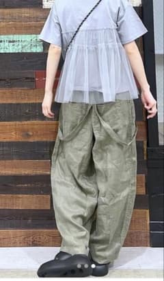 niko and... サスペンダー付きパンツ カーキのサムネイル