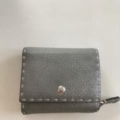 FENDI財布のサムネイル