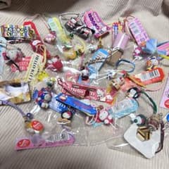Hello Kitty ご当地キティ根付け24個セット　まとめ売り Hello Kitty ご当地キティ根付け24個セット まとめ売り - メルカリ