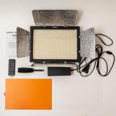 Yongnuo YN600L LEDライト 照明のサムネイル