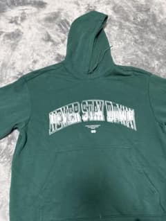 H&M NEVER STAY DOWN パーカー XLサイズのサムネイル