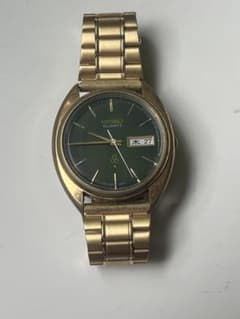 SEIKO QUARTZ メンズ 腕時計 ゴールド ブラック文字盤のサムネイル