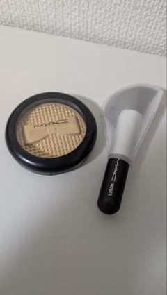 MAC ハイライトパウダー ブラシ付きのサムネイル