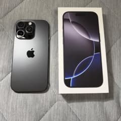 iPhone 16 Pro 256GB ブラックチタニウムのサムネイル