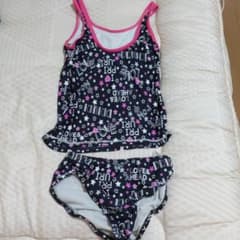 水着　女の子　140cmのサムネイル