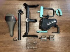 Bianchi ロードバイク用パーツセット サドル バッグ 鍵 - メルカリ