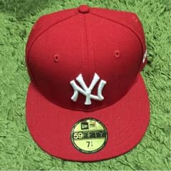 【春菜様専用】new era ニューエラ 赤 7 1/7 57.7㎝のサムネイル