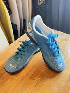 サッカートレシュー23センチ中古美品のサムネイル