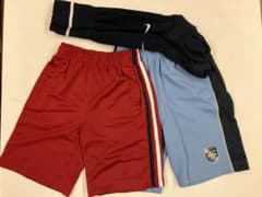 Thumbnail of used サッカー　練習着　パンツ2セット120cm 130cmと靴下