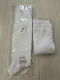 白 ハイソックスのサムネイル