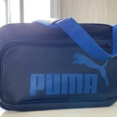 新品タグ付　PUMA プーマ バッグ ブルーのサムネイル