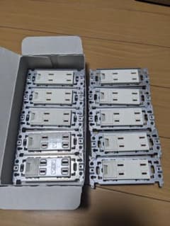 Panasonic WN1532K アースターミナル付きダブルコンセント 10個のサムネイル