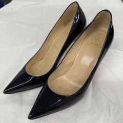 Christian Louboutin エナメル パンプス 黒