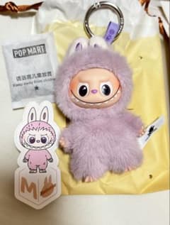 ラブブPIN FOR LOVE M ぬいぐるみのサムネイル