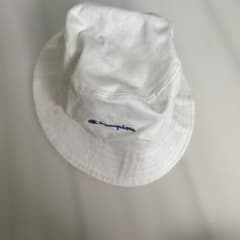 Champion ホワイト バケットハットのサムネイル