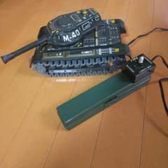 ブリキの戦車　おもちゃ・ホビーのサムネイル