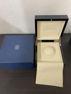 HARRY WINSTON ハリーウィンストン　空箱のサムネイル