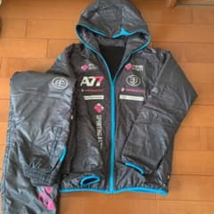 ウインドブレーカーのサムネイル