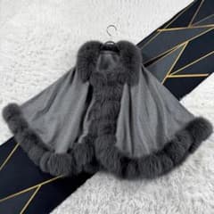極美品【現行タグ】サガファーズ フォックス カシミヤ100 ポンチョ AA355 極美品【現行タグ】サガファーズ フォックス カシミヤ100 ポンチョ