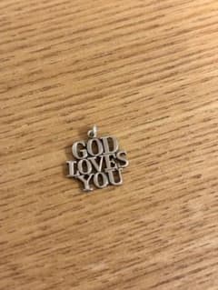GOD LOVES YOU ネックレス　チャームのみ　Tiffany 刻印ありのサムネイル