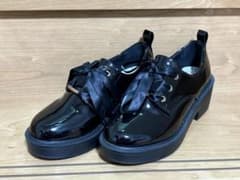 厚底エナメルシューズ リボン付き ブラックのサムネイル
