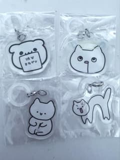 nyanMe めじるしキーホルダー　直筆デザイン4点セットのサムネイル