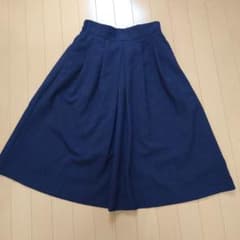 ひざ丈スカートのサムネイル
