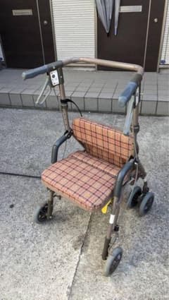 歩行器補助のサムネイル