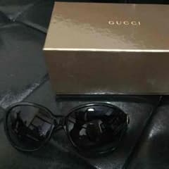 GUCCIのサムネイル