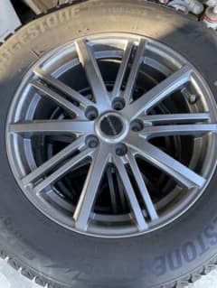 ［値下げしました］ブリジストン　スタットレスタイヤのサムネイル