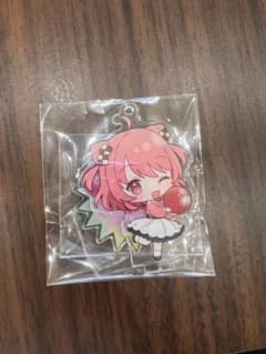 カラフルピーチ　ラウンドワン　アクスタのサムネイル