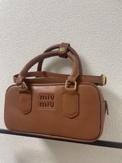 miumiu ショルダーバッグのサムネイル