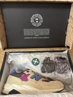 さ*く様 Levi's × New Balance 580 Beige/Greyのサムネイル