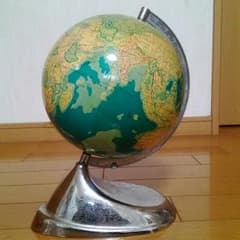 〜中古〜　地球儀のサムネイル