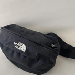 THE NORTH FACE ボディバッグ ブラックのサムネイル