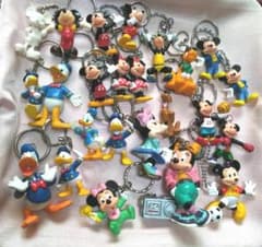ディズニー　古いキーホルダーまとめてのサムネイル