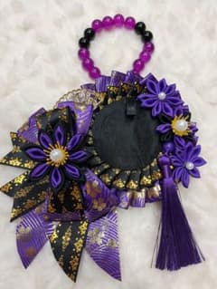 ハンドメイド ロゼット 和風 つまみ細工 紫黒のサムネイル